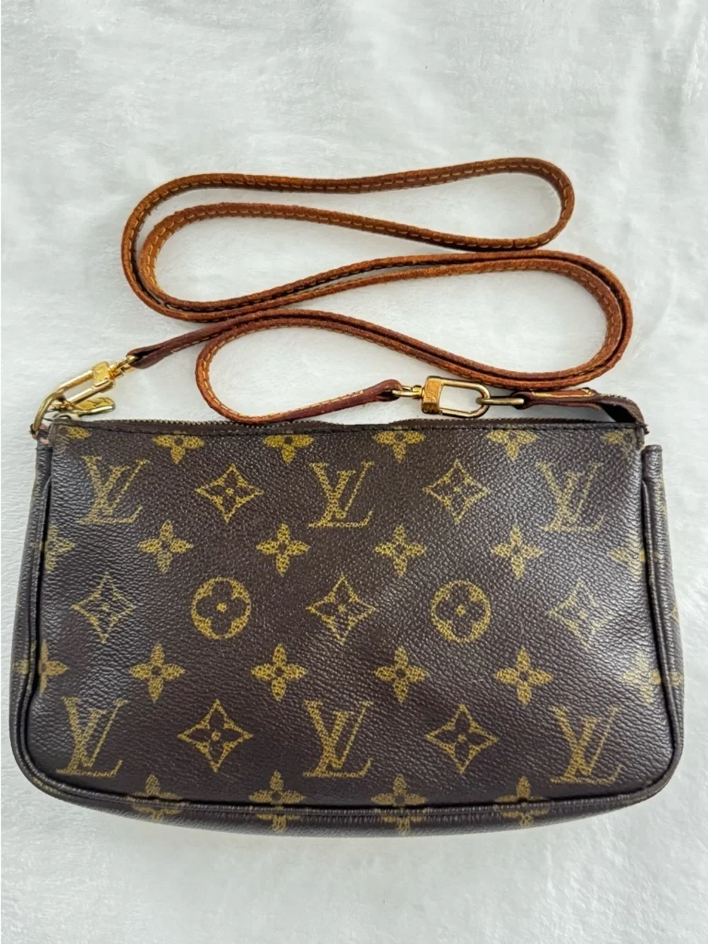 Louis Vuitton crossbody brown monogram canvas pochette removable strap bag